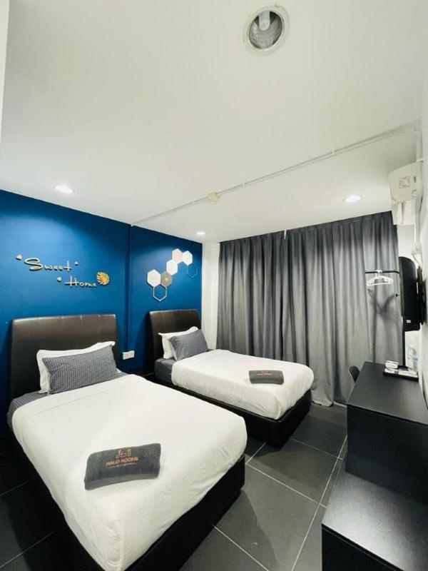 Halo Rooms Hotel Wakaf Bharu Экстерьер фото