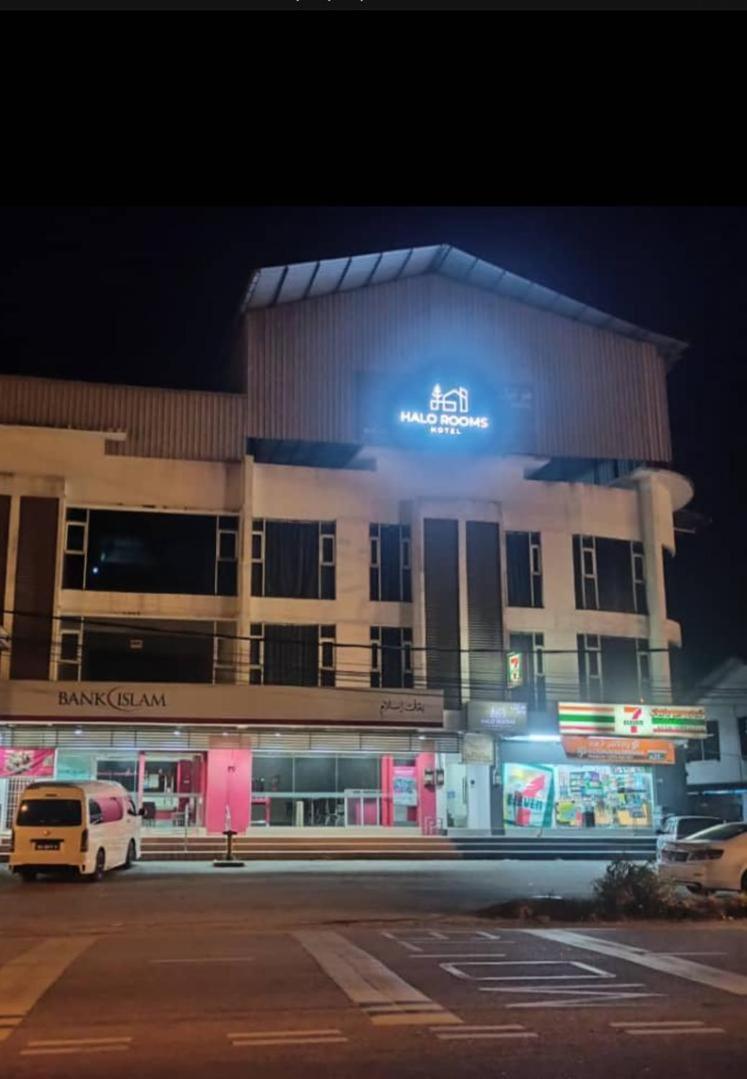 Halo Rooms Hotel Wakaf Bharu Экстерьер фото